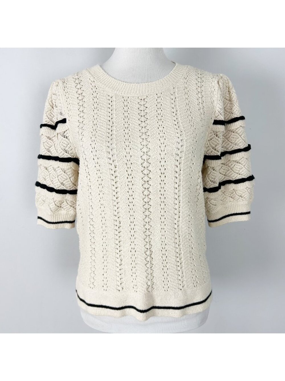 DR2 Beige Crochet Puff Sleeve Sweater Tiered Ruffles Black Stripe Size Large